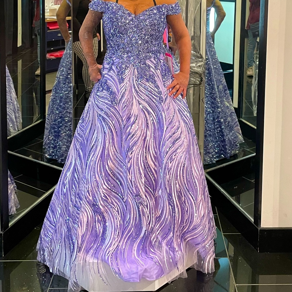 A long purple sprinkling ballroom prom dress size 8 HAS NOT BEEN TAYLORED